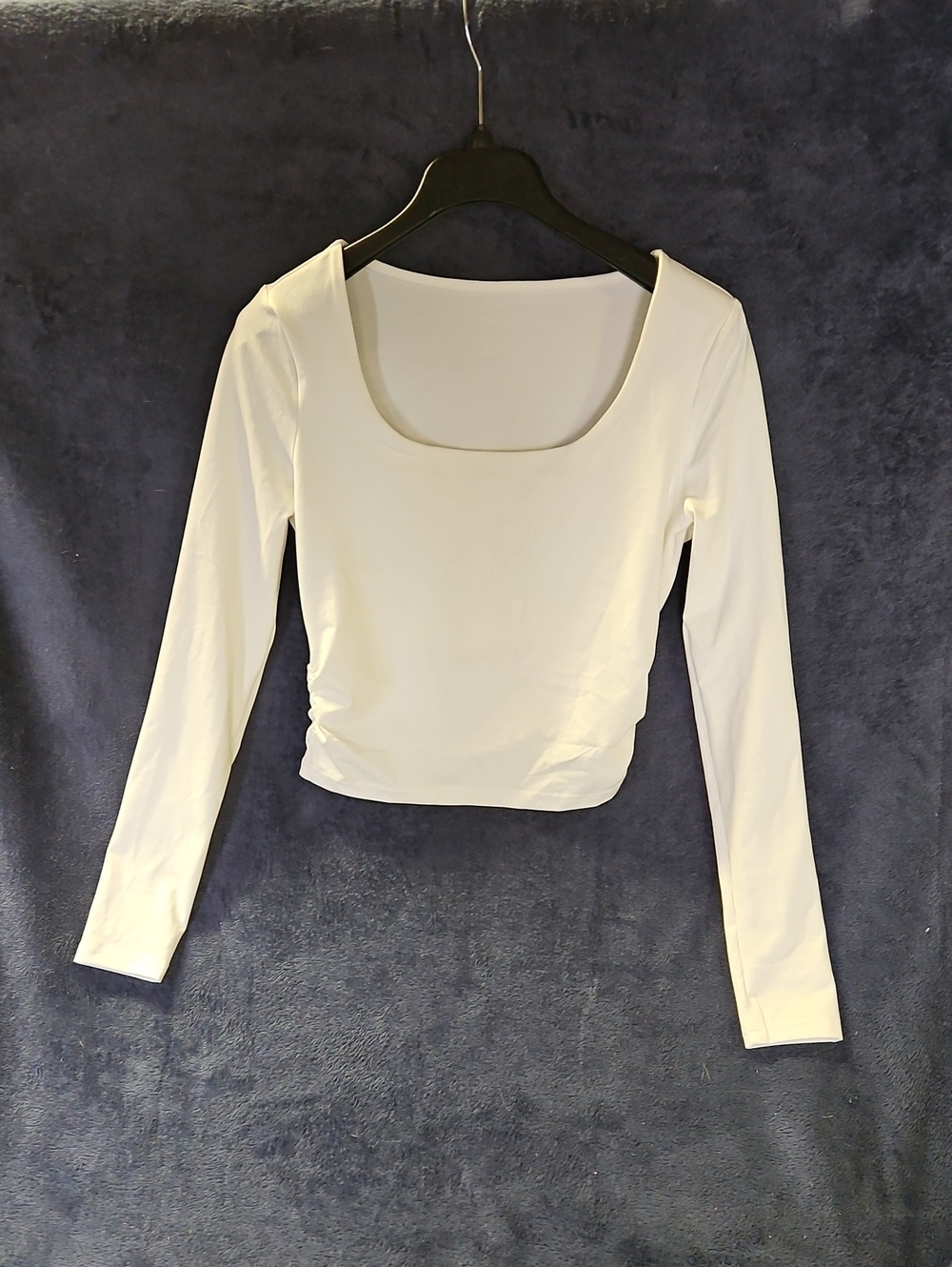 SHEIN White Scoop Neck Long-Sleeve Cropped Top
